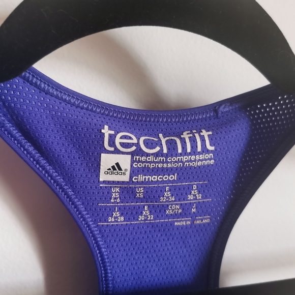 Adidas techfit Medium Compression climacool Purple Sports Bra in Size XS - Picture 2 of 10